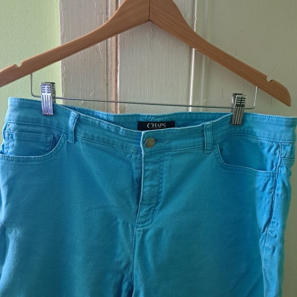 Chaps Women's Capri's - Picture 4 of 8